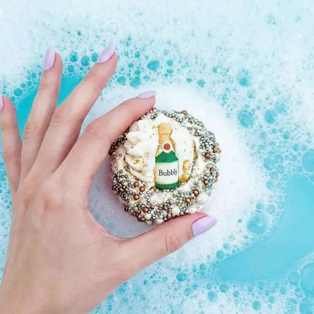 Bath Bomb - Fizz The Season - Image 2