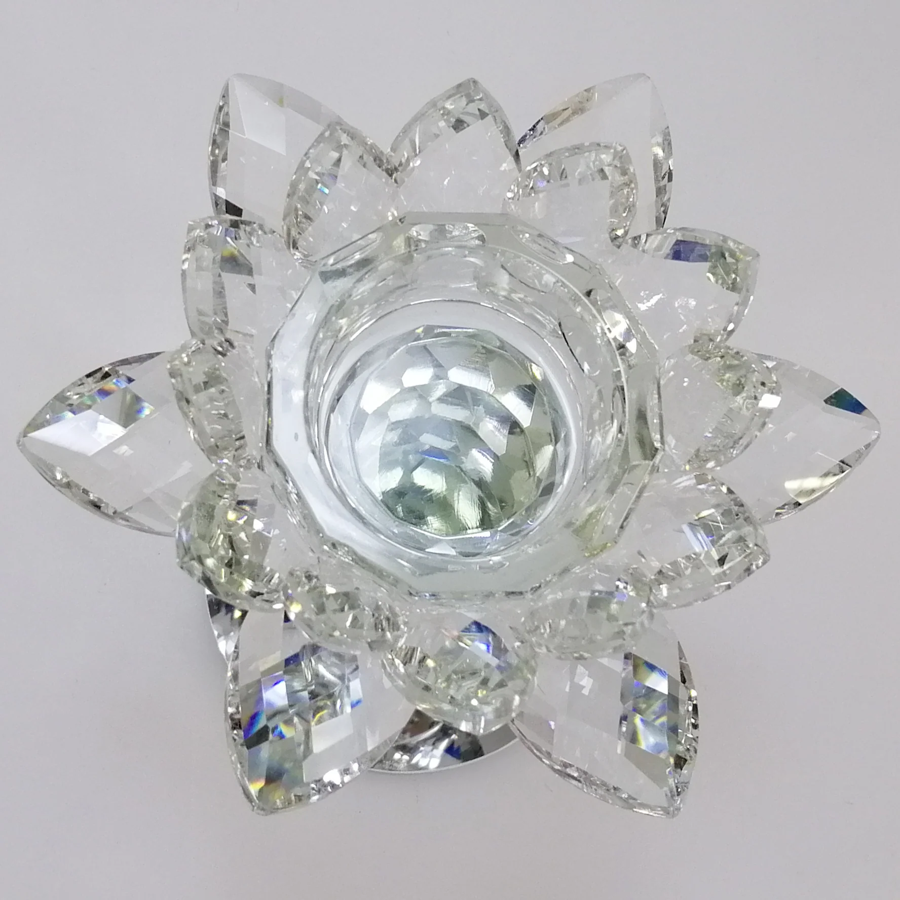 Clear Glass Flower Candle Holder - 15cm - Image 4