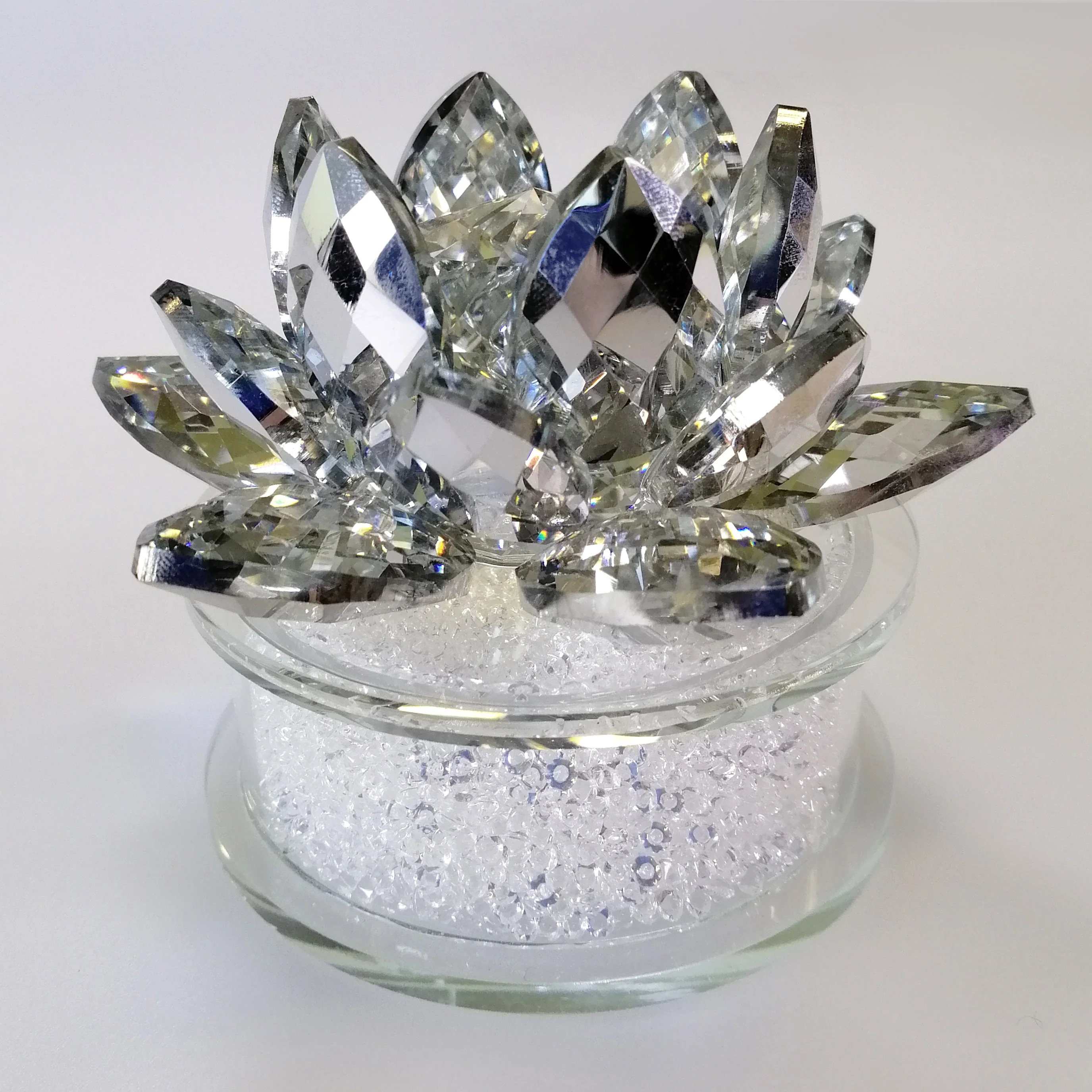 Cut Glass Silver Tinge Flower with Clear Orb & White Confetti Base - Image 4