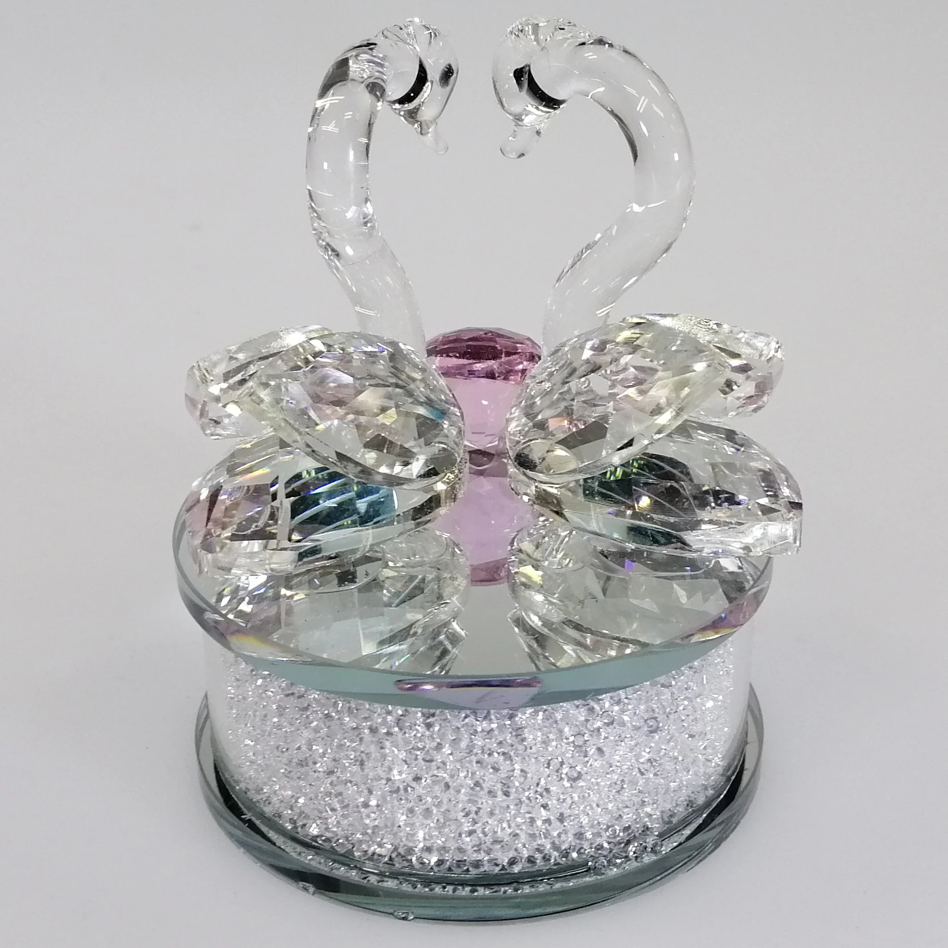 Cut Glass Swans with Pink Diamond on Sparkly Base - Image 3