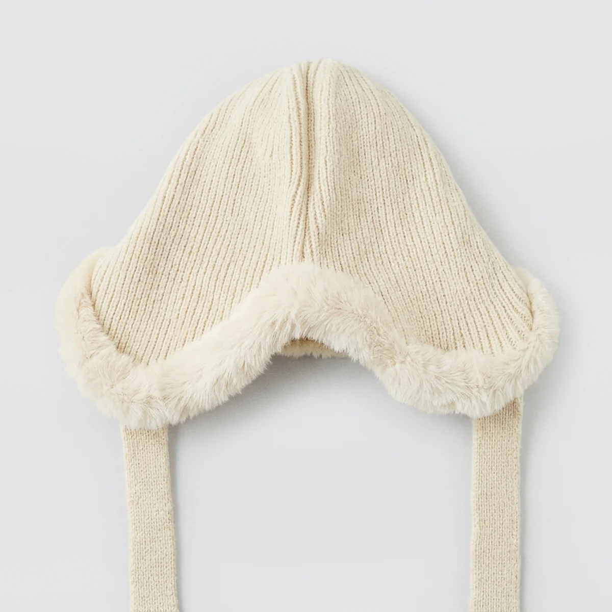 Faux Fur Trim Knitted Hats - Image 4
