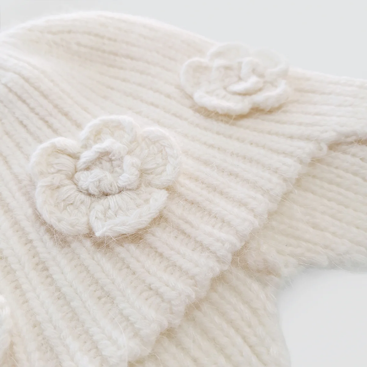 Flower Hats With Ties - Image 2