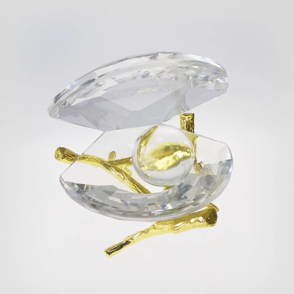 Glass Oyster W/ Pearl & Gold Stand - Image 2