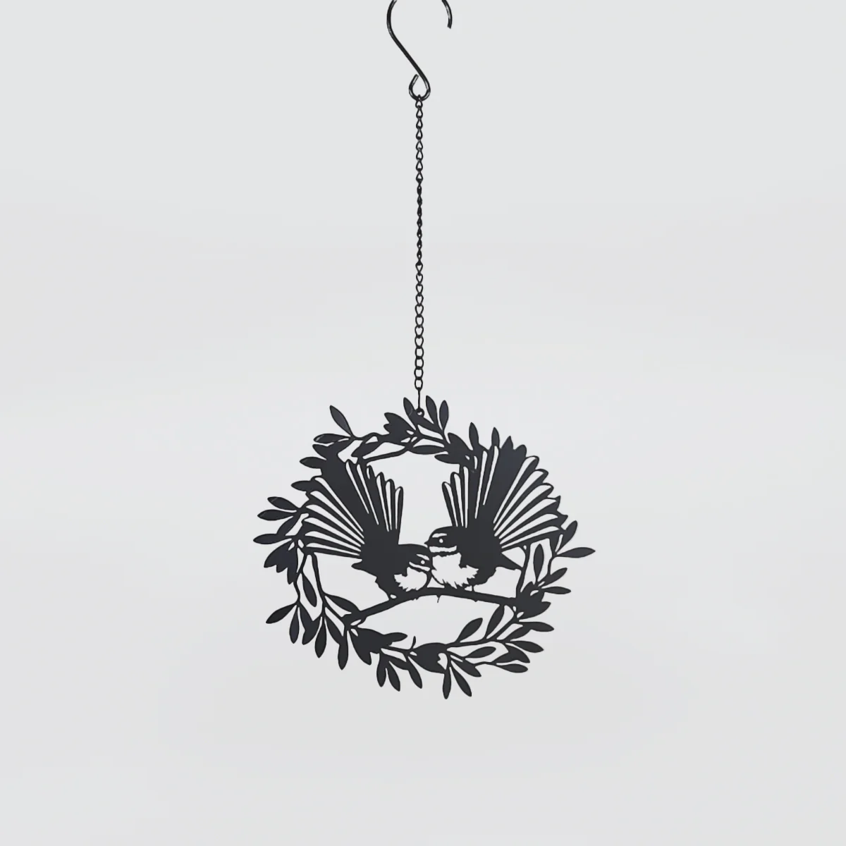Hanging Metal Art - 'Fantail' - 8cm