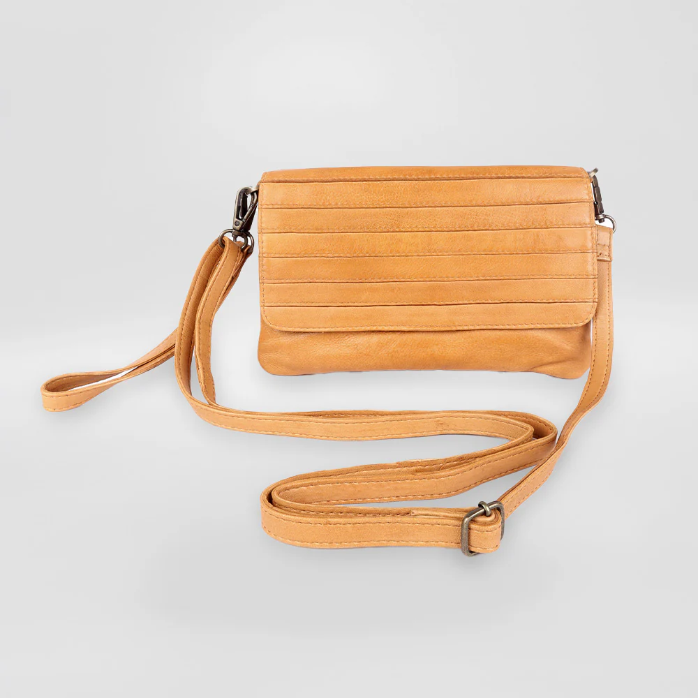 In Leatherz - Leather 'Ridged Flap' Purse - Image 2