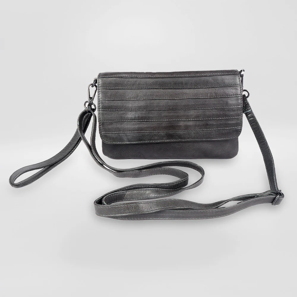 In Leatherz - Leather 'Ridged Flap' Purse - Image 5