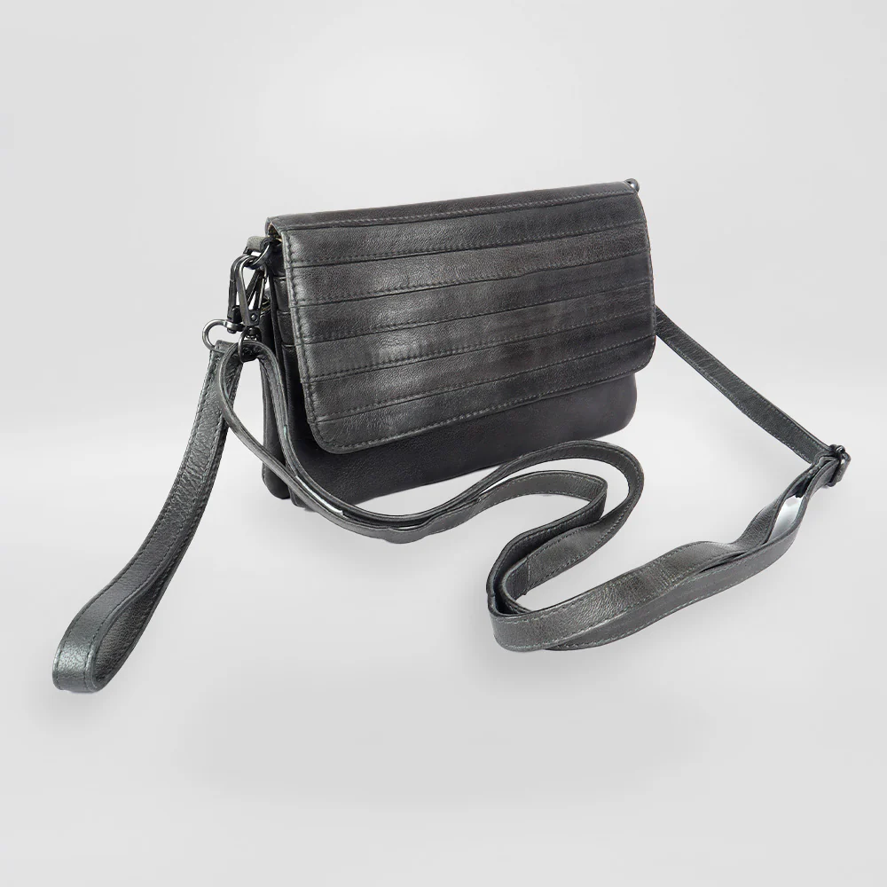 In Leatherz - Leather 'Ridged Flap' Purse - Image 7