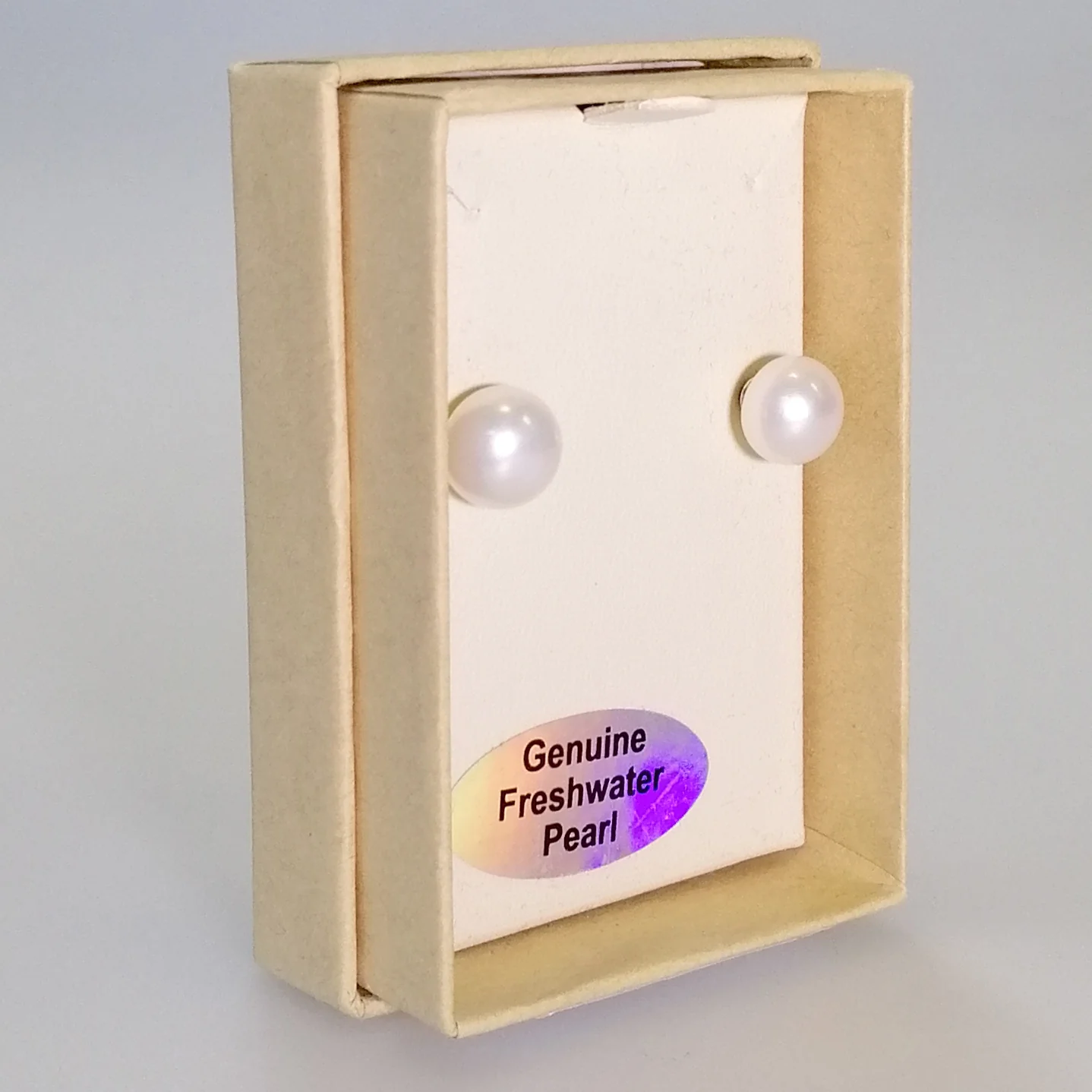 Kiwicraft - Medium White Pearl Earrings - Image 2