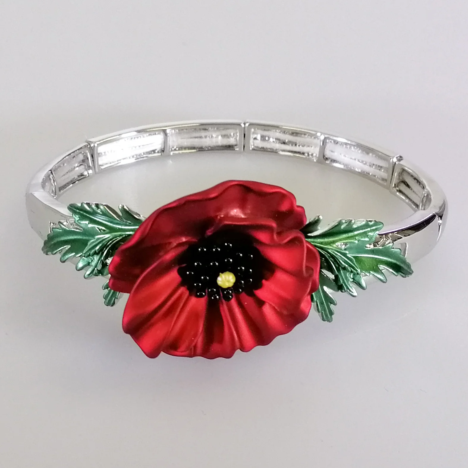Kiwicraft - Poppy & Leaves Bracelet - Image 2