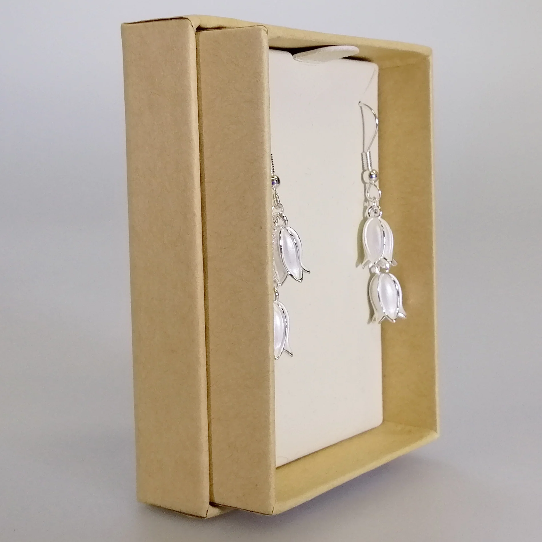 Kiwicraft - Silver Lily of the Valley Earrings - Image 3