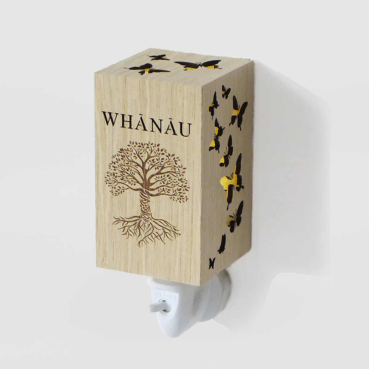 LED Kiwiana Plug-In Block - 'Whanau'