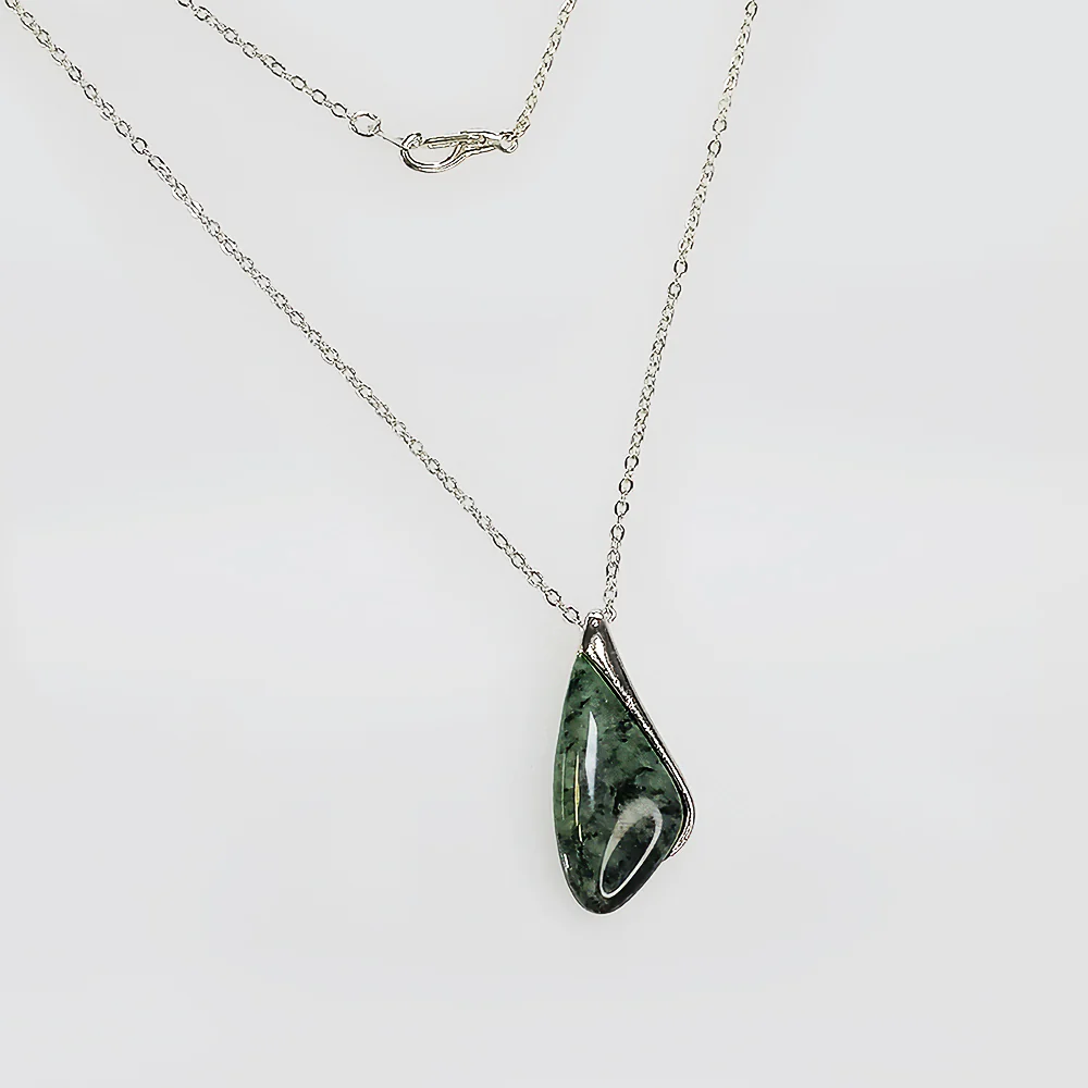 NZ Pounamu Pendant - 'Carved' - Image 4