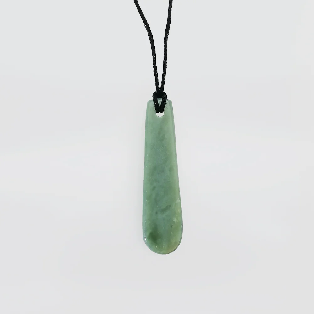 NZ Pounamu Pendant - 'Patu'