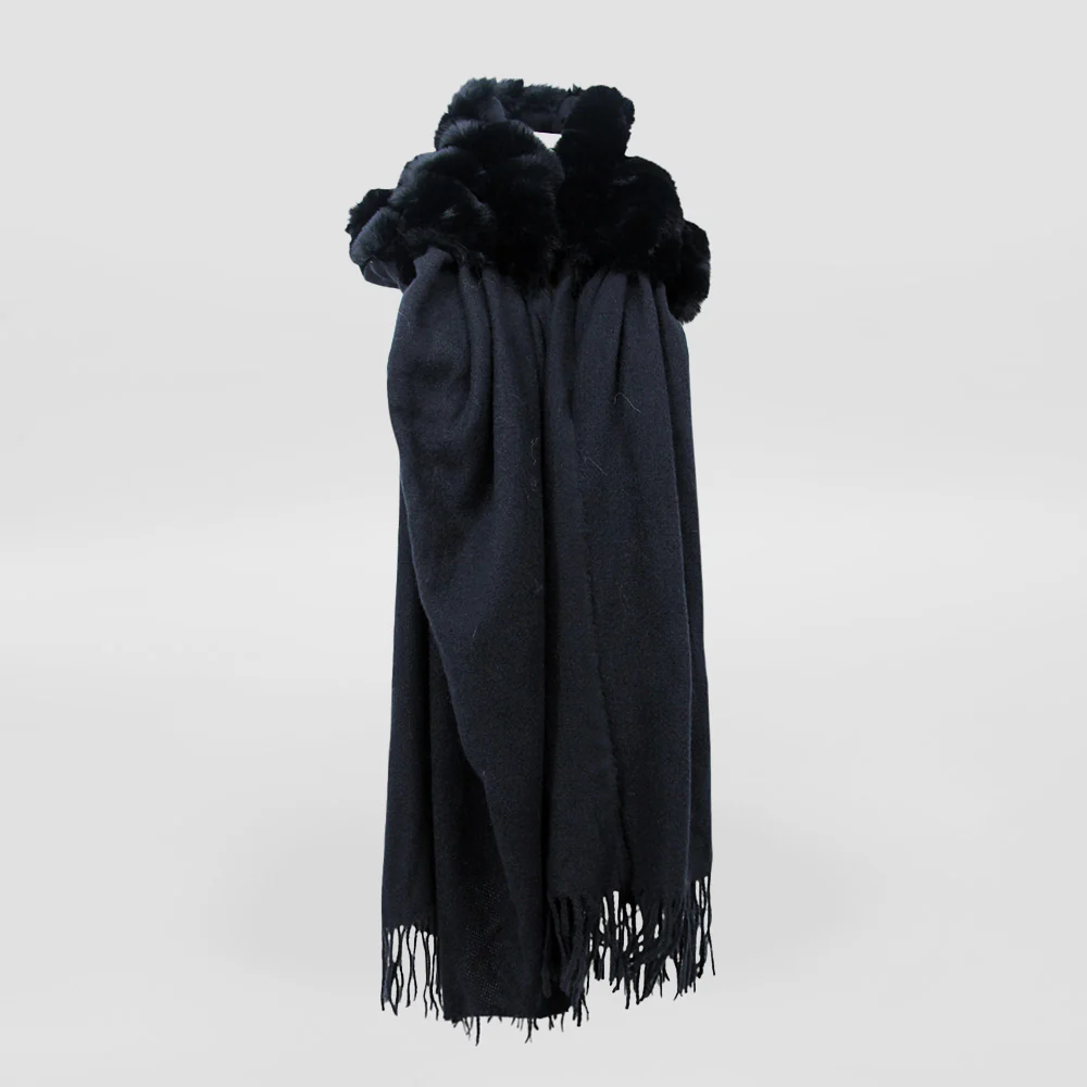 Scarf - 'Fur Shawls' - Image 4