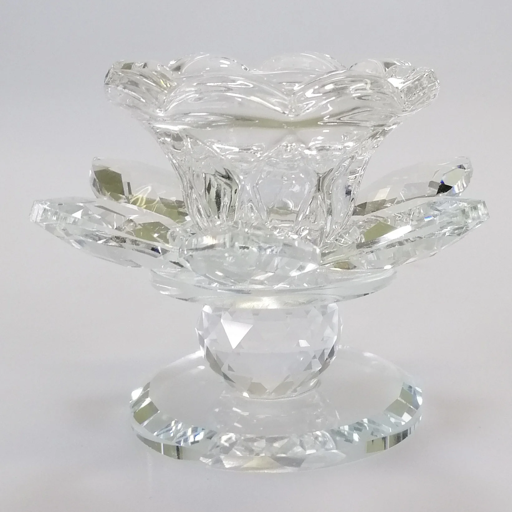 Short Clear Glass Flower Candlestand