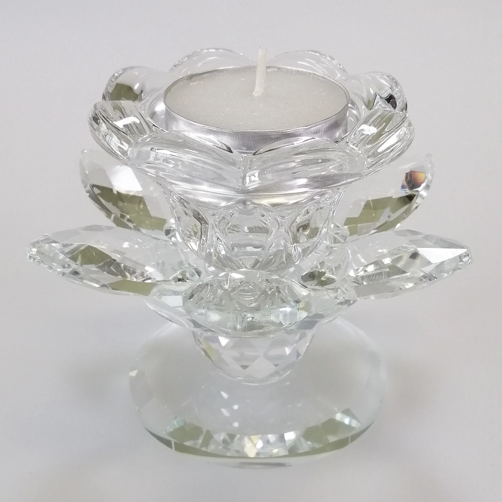 Short Clear Glass Flower Candlestand - Image 3