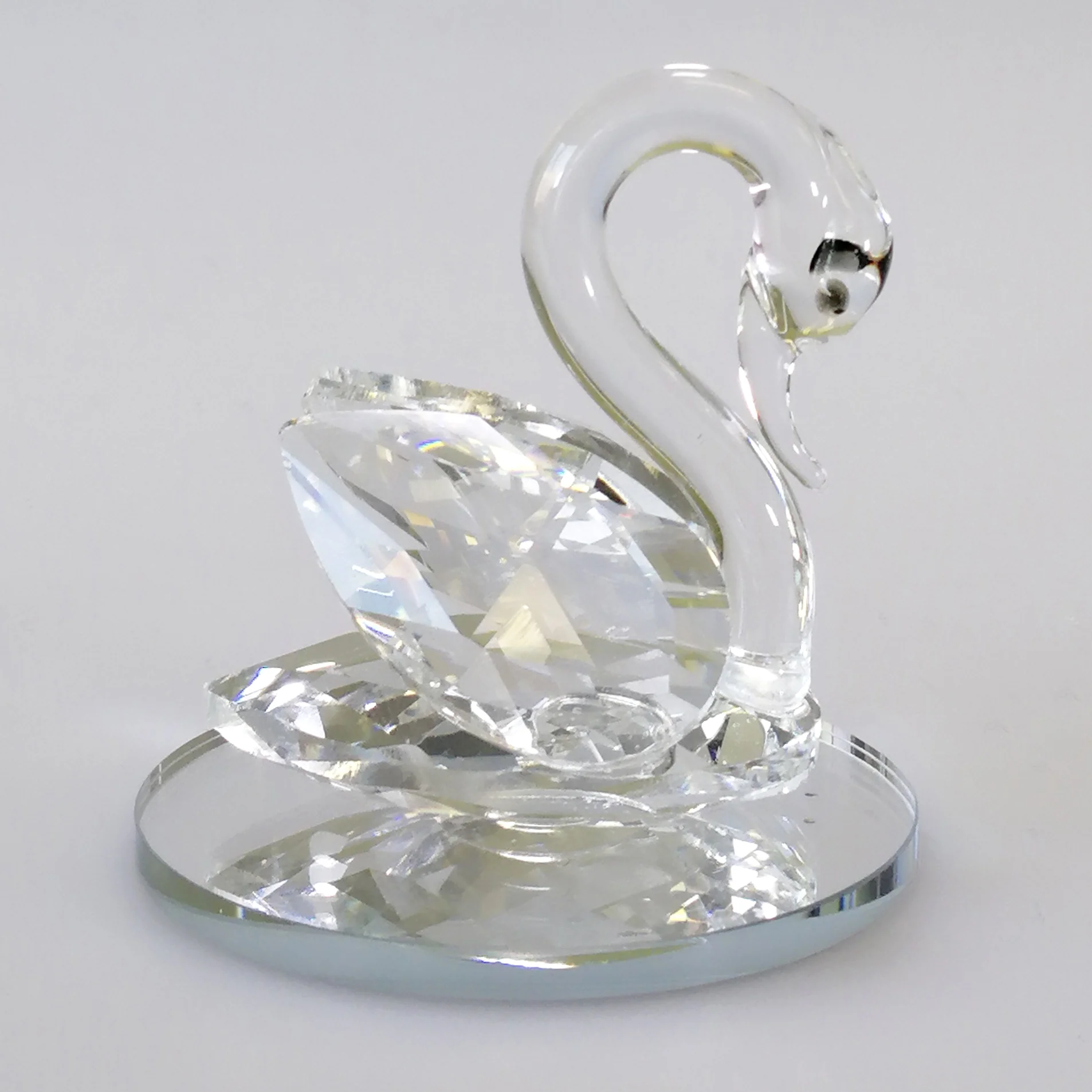 Small Cut Glass Swan on Round Mirror Base - Image 4