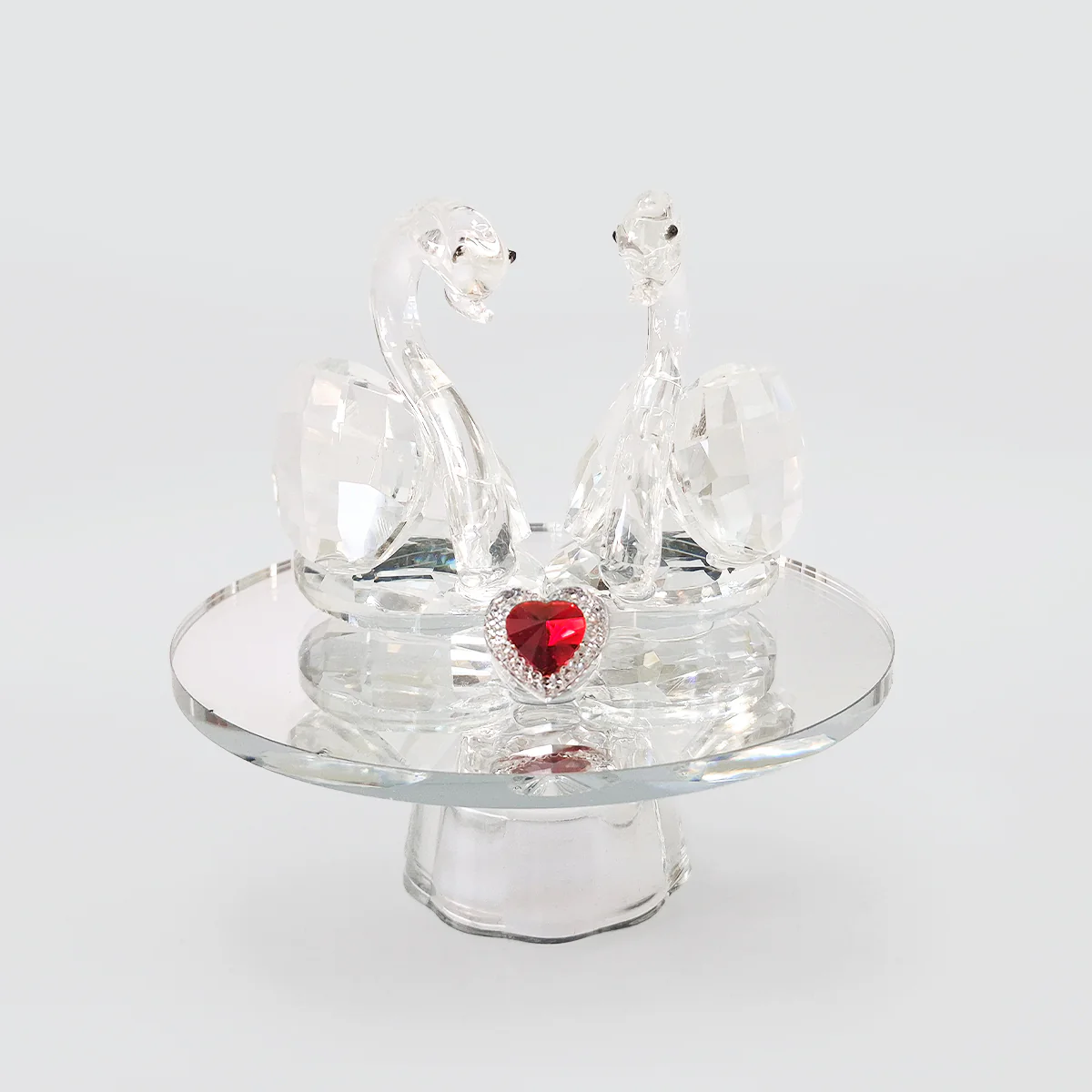 Twin Swans With Heart Decor